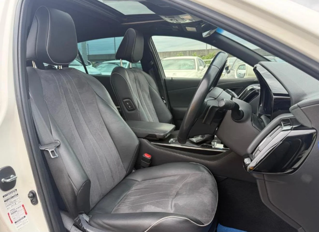 2019 Toyota Crown RS photo